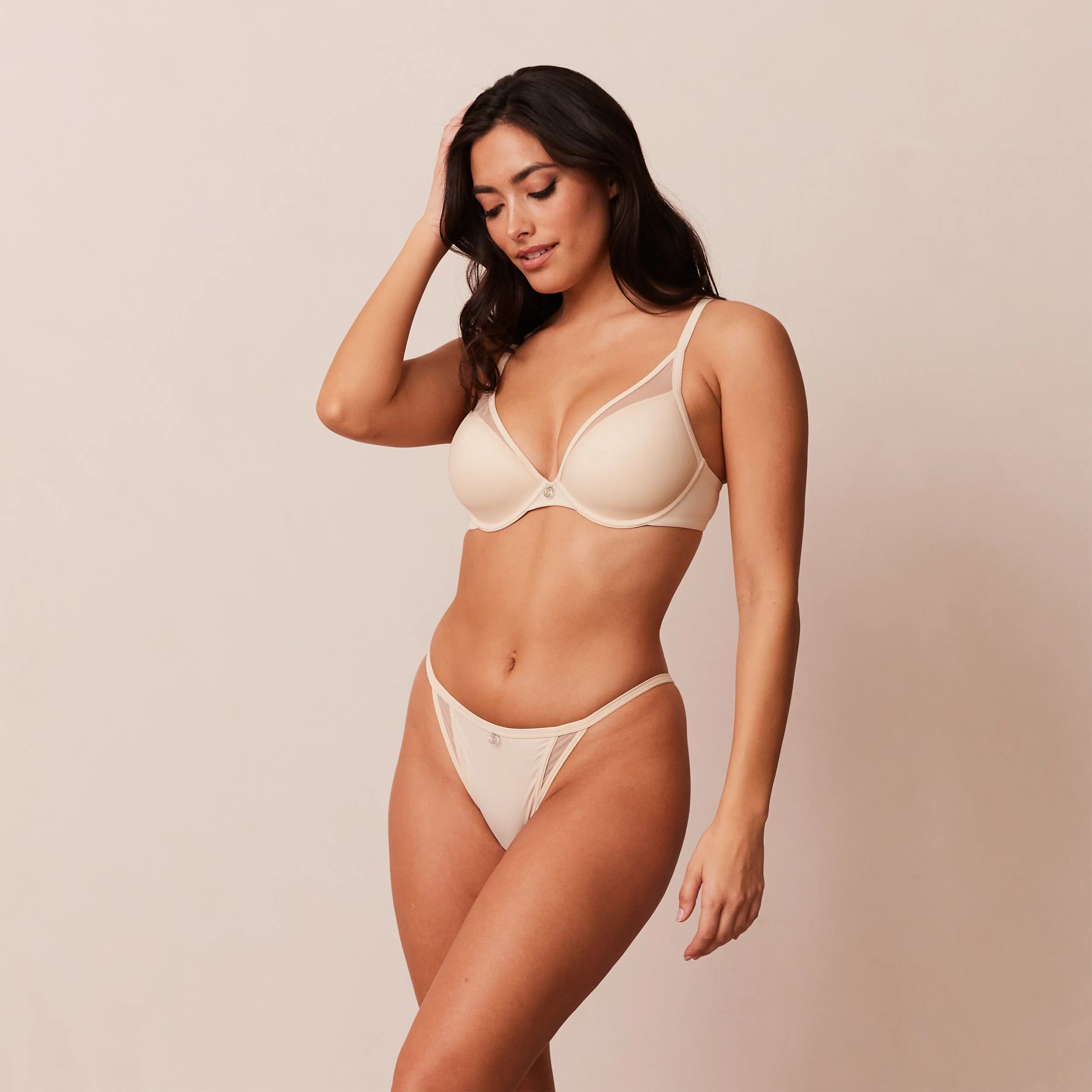 Classic Plunge T-shirt Bra - Latte - Image 17