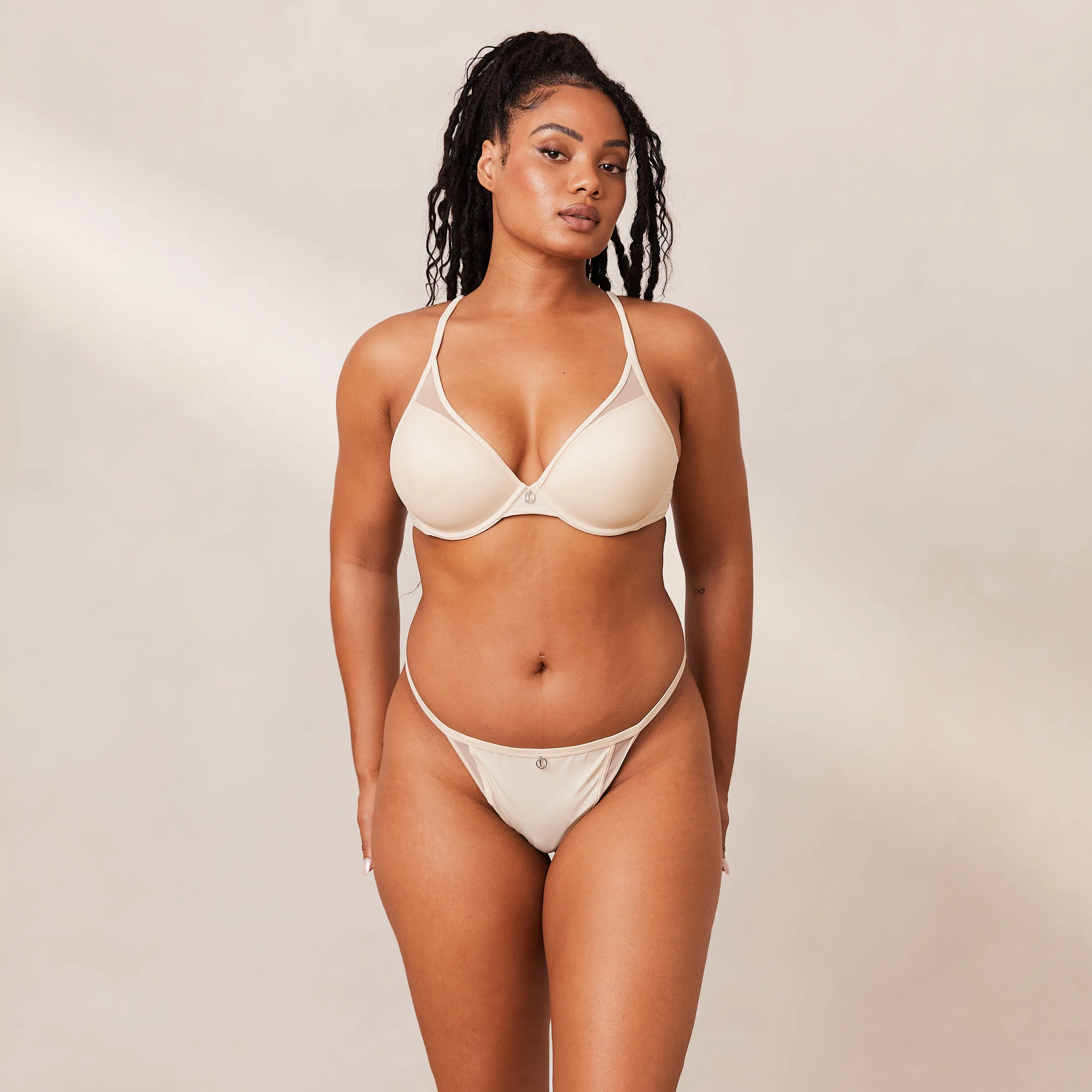 Classic Plunge T-shirt Bra - Latte - Image 19