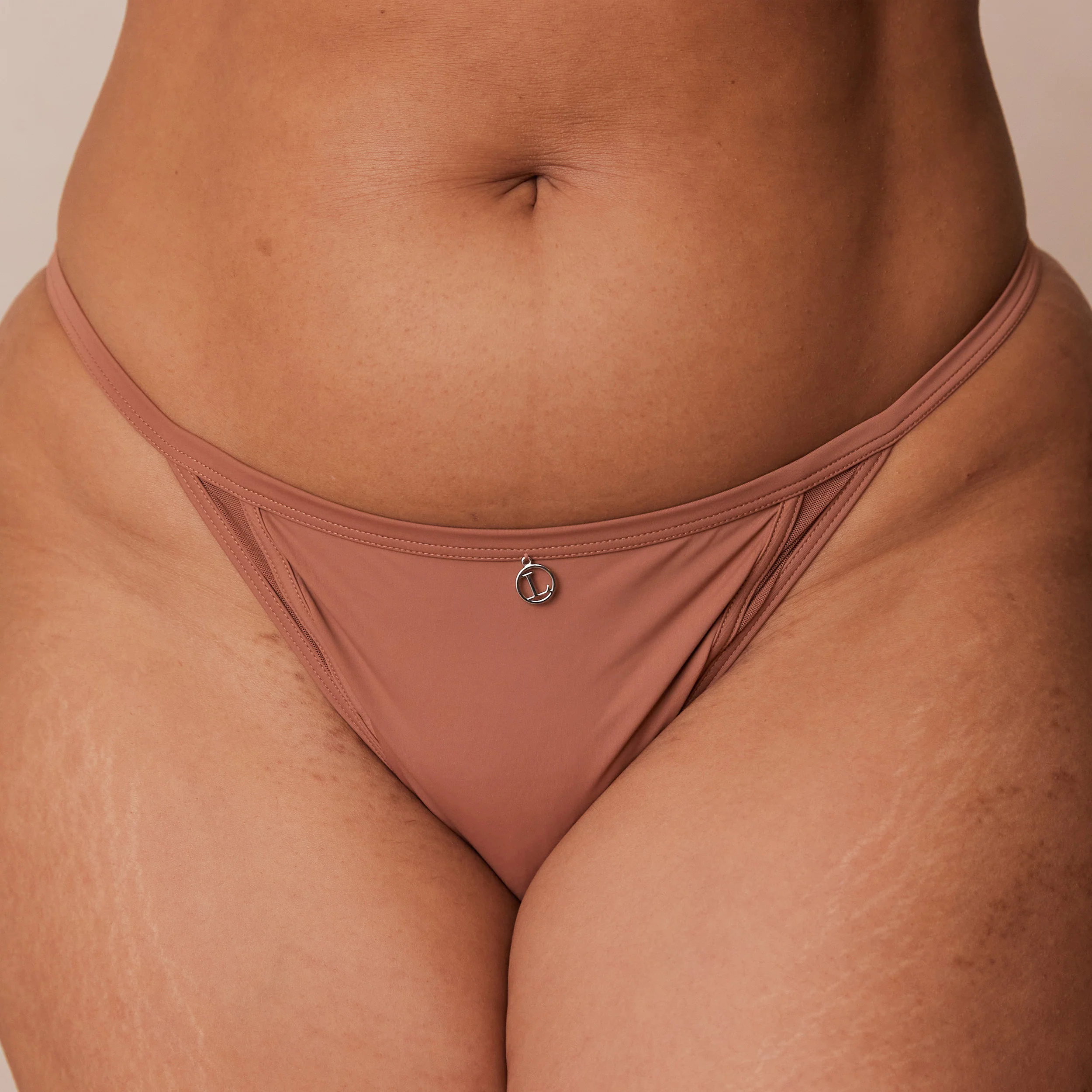 Classic Plunge T-shirt Bra - Mocha - Image 22